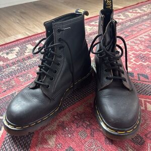 Dr. Martens Black Leather Boots original 1460 size 8